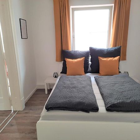 Ferienwohnung Im Zentrum Mit Balkon Und Parkplatz Gmunden Exteriör bild